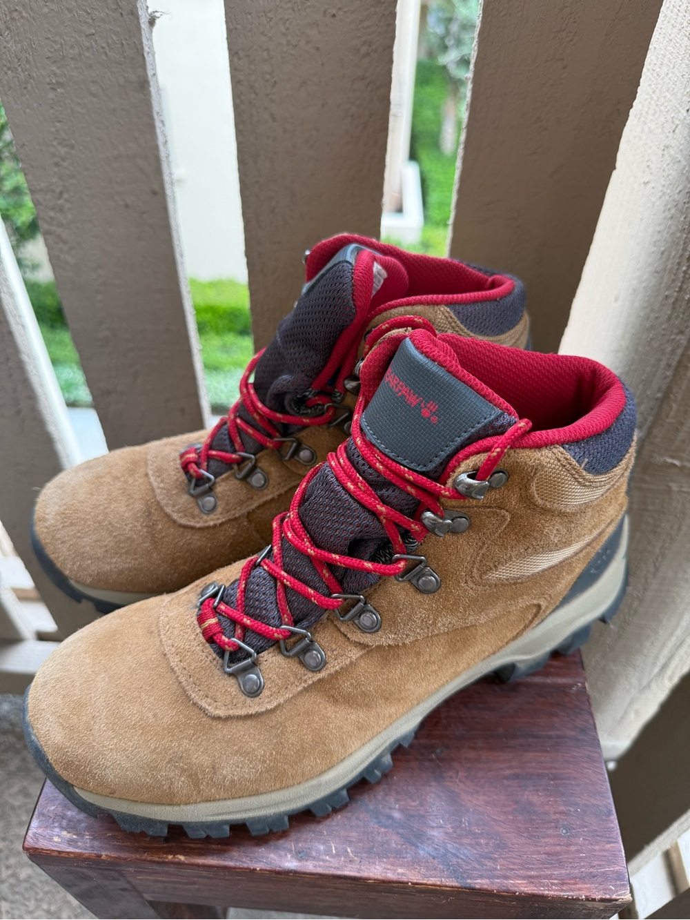 BearPaw Men's Tan Suede Hiking Boots with Red Accents